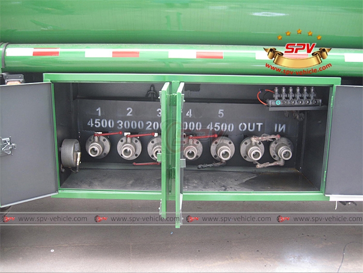 15,000 litres Fuel Tanker Truck ISUZU - GNPC - Discharge Box